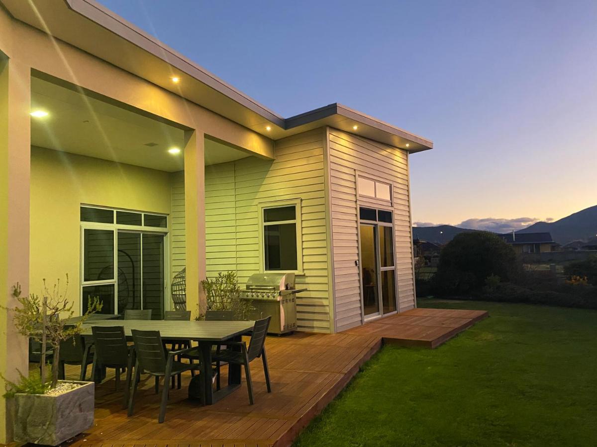 Luxury On Howden Te Anau Exterior foto